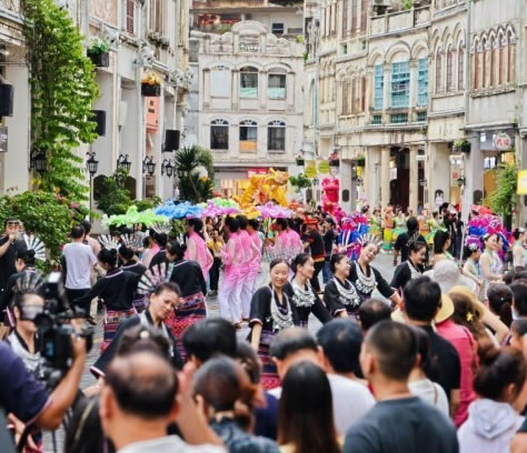 �����ں��������χ�(gu��)�H�������M(f��i)���Ľ��O(sh��)